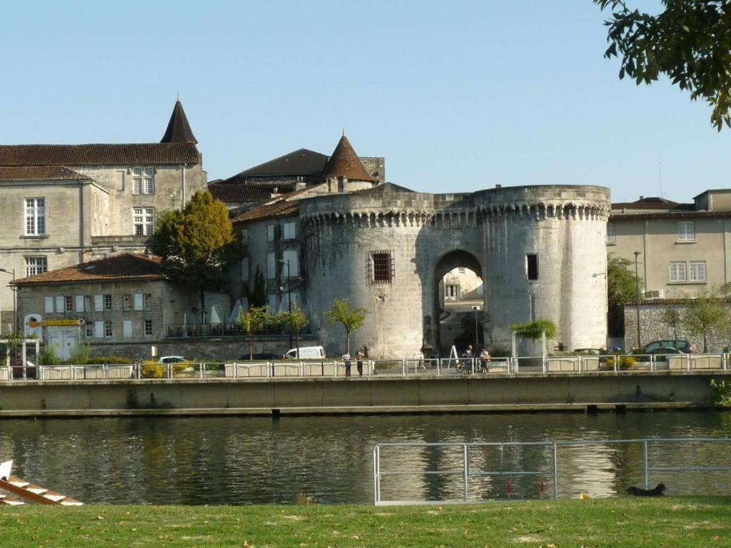 Le Rio Grande #100M Des Quais Apartment Cognac Ngoại thất bức ảnh